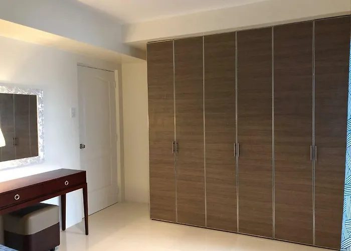 Megumi's 3br With Balconies * Manila