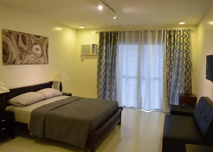 Megumi's 3br With Balconies *